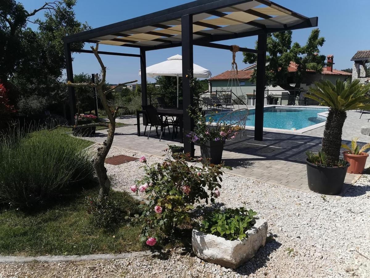 Apartments Bertetic Kanfanar Εξωτερικό φωτογραφία