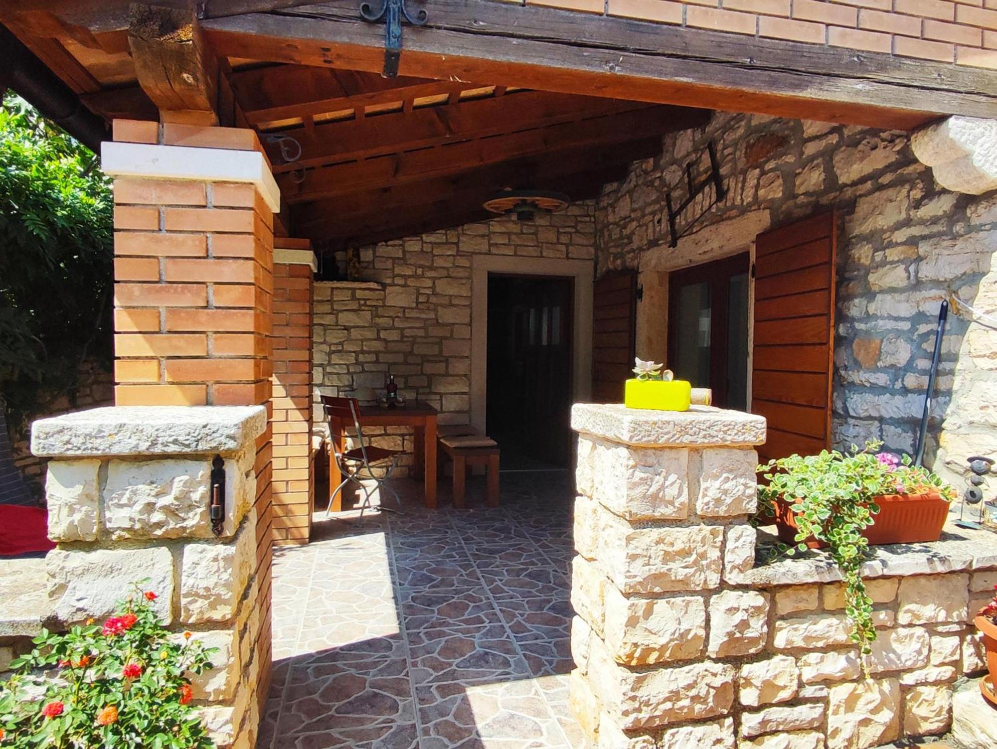Apartments Bertetic Kanfanar Εξωτερικό φωτογραφία