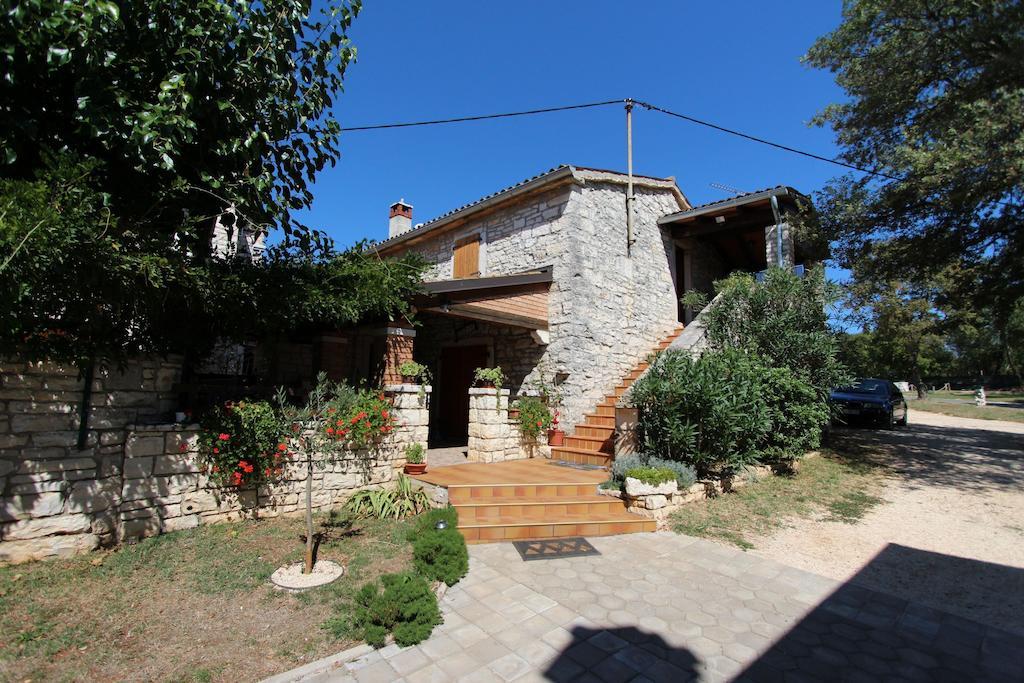 Apartments Bertetic Kanfanar Εξωτερικό φωτογραφία