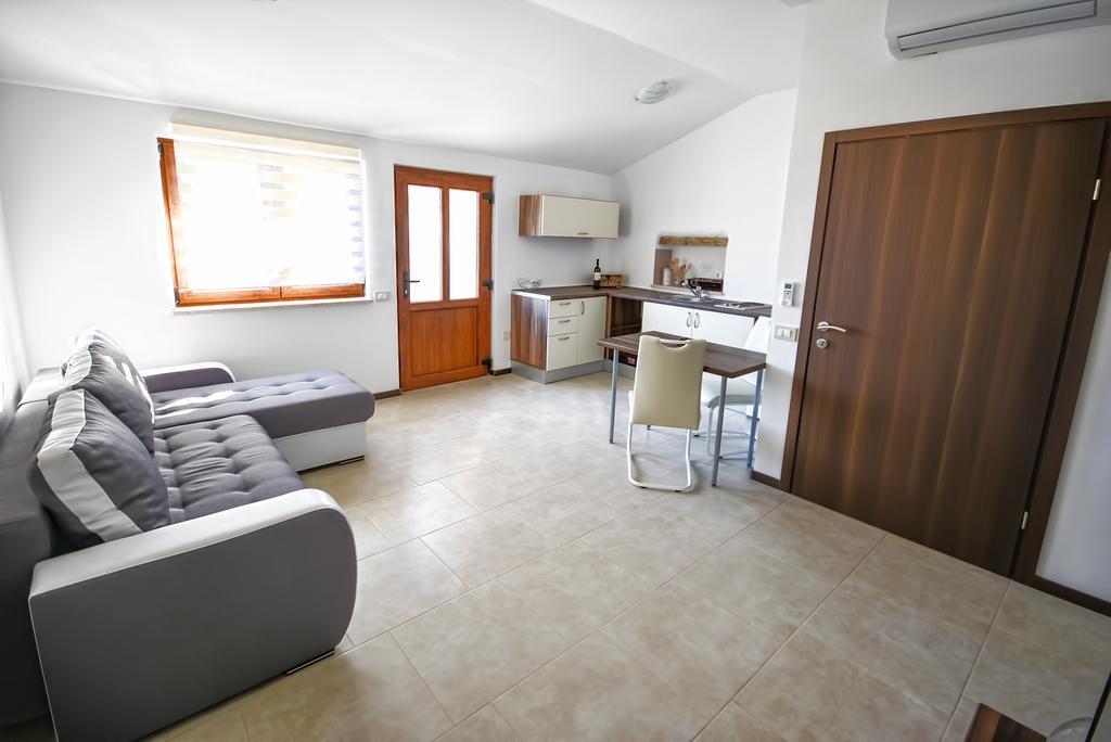 Apartments Bertetic Kanfanar Εξωτερικό φωτογραφία